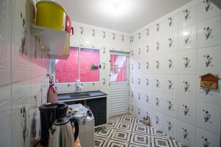 Casa para alugar com 80m², 2 quartos e 2 vagasCozinha