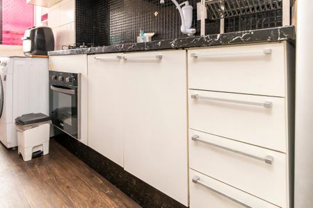 Apartamento à venda com 50m², 2 quartos e 1 vagaCozinha - Armários