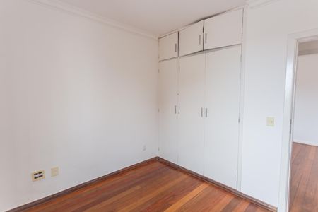 Apartamento para alugar com 81m², 3 quartos e 2 vagas Apartamento para alugar com 81m², 3 quartos e 2 vagasSuíte