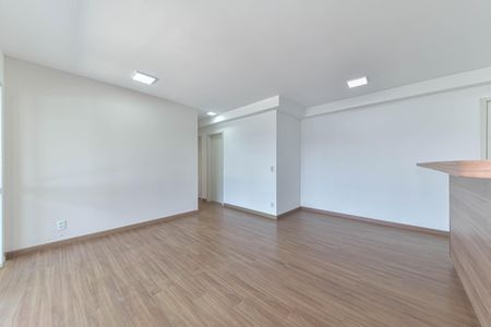 Apartamento para alugar com 80m², 2 quartos e 1 vagaSala