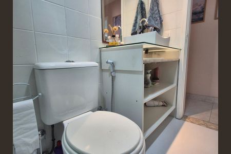 Apartamento à venda com 114m², 3 quartos e 2 vagasBanheiro 