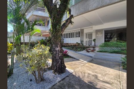 Apartamento à venda com 114m², 3 quartos e 2 vagas Apartamento à venda com 114m², 3 quartos e 2 vagasEntrada