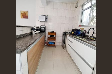 Cozinha de casa à venda com 3 quartos, 250m² em Vila Osasco, Osasco