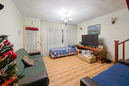 Casa à venda com 128m², 2 quartos e 2 vagasSala