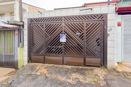 Casa à venda com 128m², 2 quartos e 2 vagasFachada