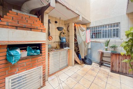 Casa à venda com 128m², 2 quartos e 2 vagasQuintal e Churrasqueira