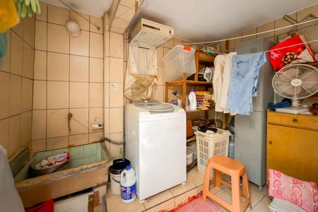 Casa à venda com 128m², 2 quartos e 2 vagasÁrea de Serviço