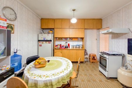 Casa à venda com 128m², 2 quartos e 2 vagasCozinha