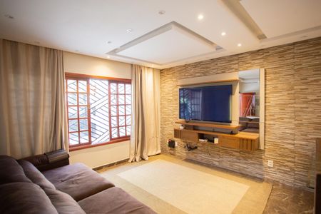 SALA de casa para alugar com 3 quartos, 200m² em Jaguará, São Paulo