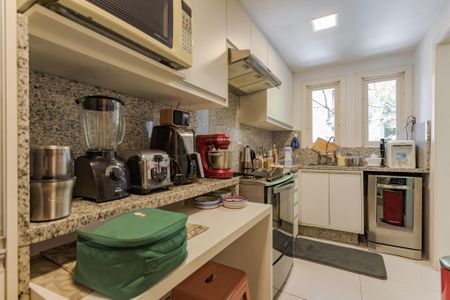 Apartamento à venda com 110m², 2 quartos e 2 vagasCozinha