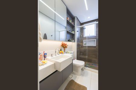 Casa de condomínio para alugar com 175m², 4 quartos e 3 vagas Casa de condomínio para alugar com 175m², 4 quartos e 3 vagasBanheiro