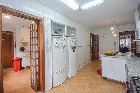 Apartamento à venda com 240m², 3 quartos e 4 vagasCozinha