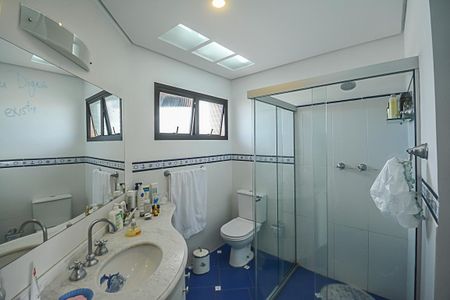 Apartamento à venda com 240m², 3 quartos e 4 vagasBanheiro da Suíte