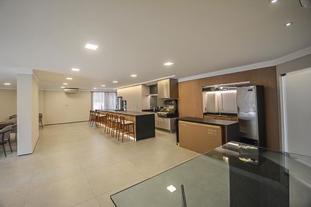 Apartamento à venda com 240m², 3 quartos e 4 vagasÁrea comum - Salão de festas