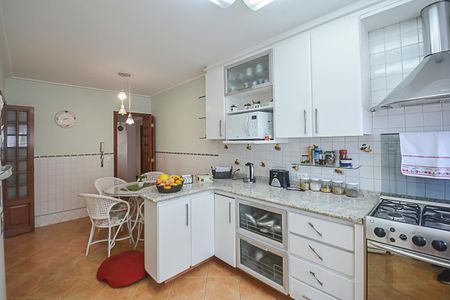 Apartamento à venda com 240m², 3 quartos e 4 vagasCozinha