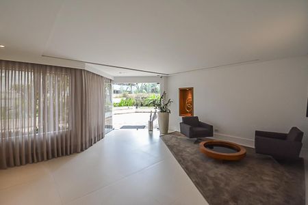 Apartamento à venda com 240m², 3 quartos e 4 vagasHall social