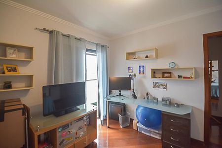 Apartamento à venda com 240m², 3 quartos e 4 vagasQuarto 2 - Suíte