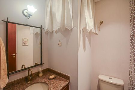 Apartamento à venda com 240m², 3 quartos e 4 vagasLavabo