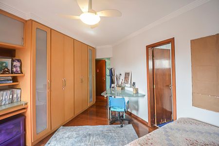 Apartamento à venda com 240m², 3 quartos e 4 vagasQuarto Suíte