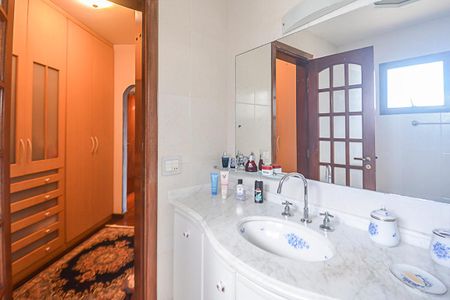 Apartamento à venda com 240m², 3 quartos e 4 vagasBanheiro da Suíte 3