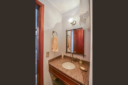 Apartamento à venda com 240m², 3 quartos e 4 vagasLavabo