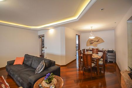 Apartamento à venda com 240m², 3 quartos e 4 vagasSala