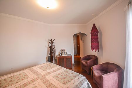 Apartamento à venda com 240m², 3 quartos e 4 vagasQuarto 3 - Suíte