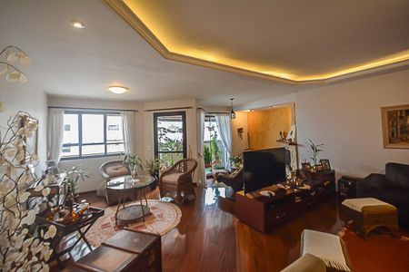 Apartamento à venda com 240m², 3 quartos e 4 vagasSala