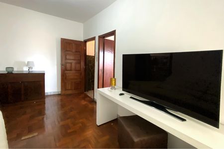 Casa à venda com 460m², 7 quartos e 3 vagas Casa à venda com 460m², 7 quartos e 3 vagasCasa 3