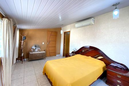 Casa à venda com 460m², 7 quartos e 3 vagas Casa à venda com 460m², 7 quartos e 3 vagasCasa 4 - Suite