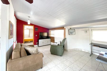 Casa à venda com 460m², 7 quartos e 3 vagas Casa à venda com 460m², 7 quartos e 3 vagasCasa 4