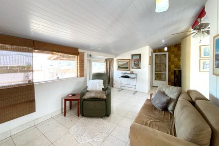 Casa à venda com 460m², 7 quartos e 3 vagas Casa à venda com 460m², 7 quartos e 3 vagasCasa 4