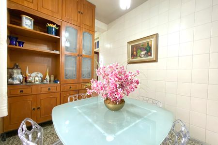 Casa à venda com 460m², 7 quartos e 3 vagas Casa à venda com 460m², 7 quartos e 3 vagasSala de Jantar