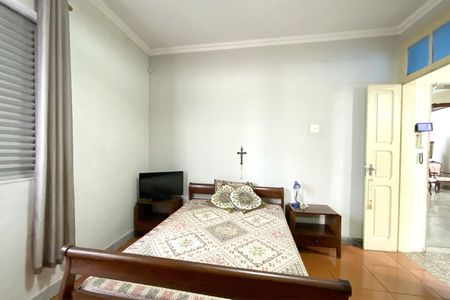 Casa à venda com 460m², 7 quartos e 3 vagas Casa à venda com 460m², 7 quartos e 3 vagasQuarto 1