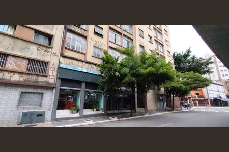 Apartamento à venda com 104m², 2 quartos e sem vaga Apartamento à venda com 104m², 2 quartos e sem vagaFachada