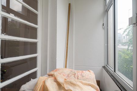 Apartamento à venda com 104m², 2 quartos e sem vaga Apartamento à venda com 104m², 2 quartos e sem vagaVaranda da Sala