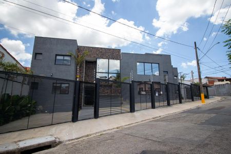 Studio para alugar com 30m², 1 quarto e 1 vaga Studio para alugar com 30m², 1 quarto e 1 vagaFachada