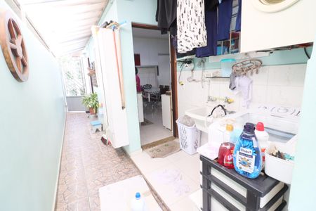 Casa à venda com 128m², 2 quartos e 2 vagasÁrea de Serviço