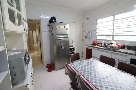 Casa à venda com 128m², 2 quartos e 2 vagasCozinha