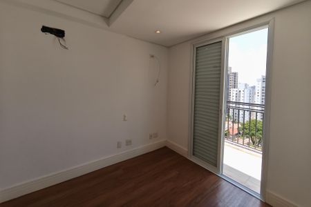 Quarto de apartamento à venda com 1 quarto, 67m² em Cambuí, Campinas
