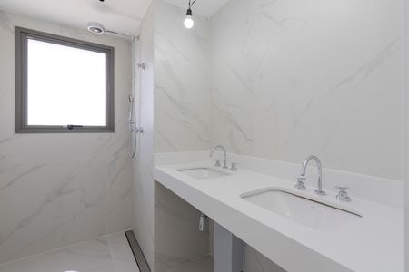 Apartamento para alugar com 125m², 3 quartos e 2 vagasBanheiro da Suíte 1