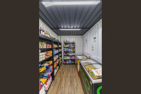 Apartamento para alugar com 43m², 2 quartos e sem vagaÁrea Comum - Mini Mercado