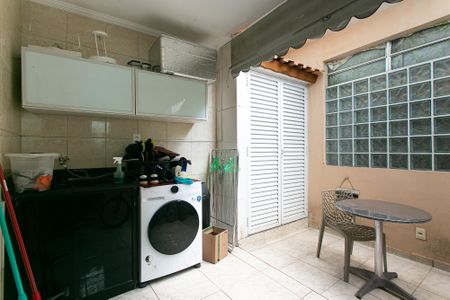 Casa para alugar com 130m², 3 quartos e 1 vaga Casa para alugar com 130m², 3 quartos e 1 vagaÁrea de Serviço