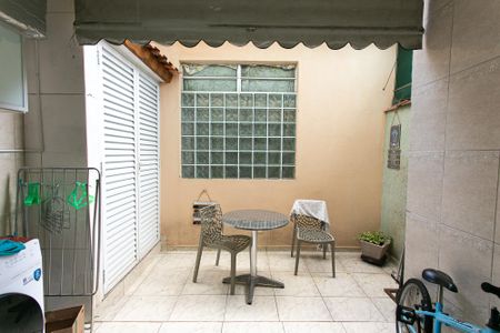 Casa para alugar com 130m², 3 quartos e 1 vaga Casa para alugar com 130m², 3 quartos e 1 vagaQuintal