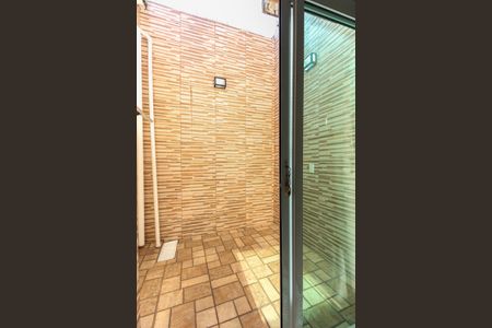 Casa à venda com 215m², 5 quartos e 3 vagasQuintal Quarto 2 Casa 2