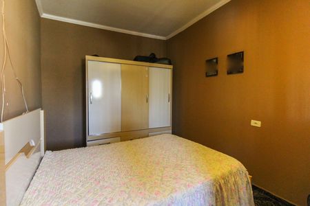 Casa à venda com 215m², 5 quartos e 3 vagasQuarto 1 Casa 2