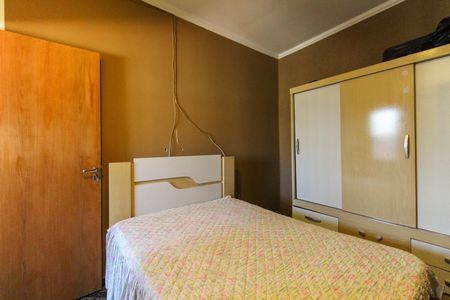 Casa à venda com 215m², 5 quartos e 3 vagasQuarto 1 Casa 2