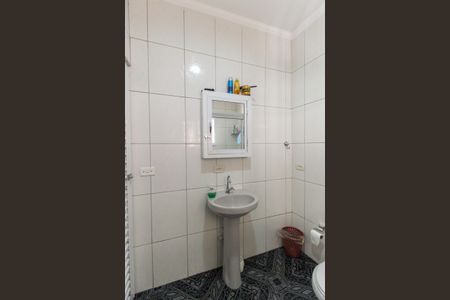 Casa à venda com 215m², 5 quartos e 3 vagasBanheiro Casa 2