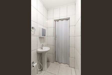 Casa à venda com 215m², 5 quartos e 3 vagasBanheiro Social Casa 1