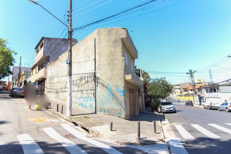 Casa à venda com 215m², 5 quartos e 3 vagasFachada 